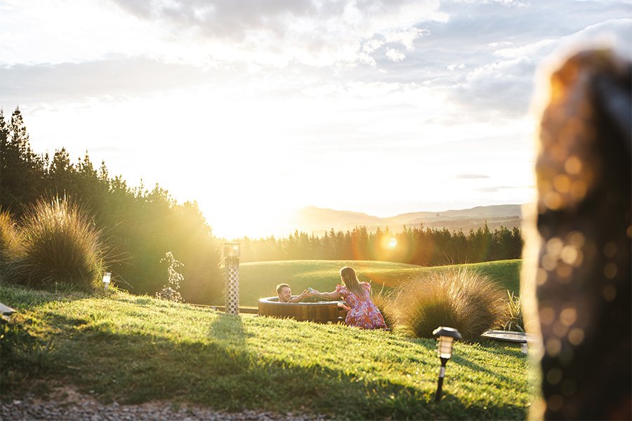 Tawanui Farm hot tub